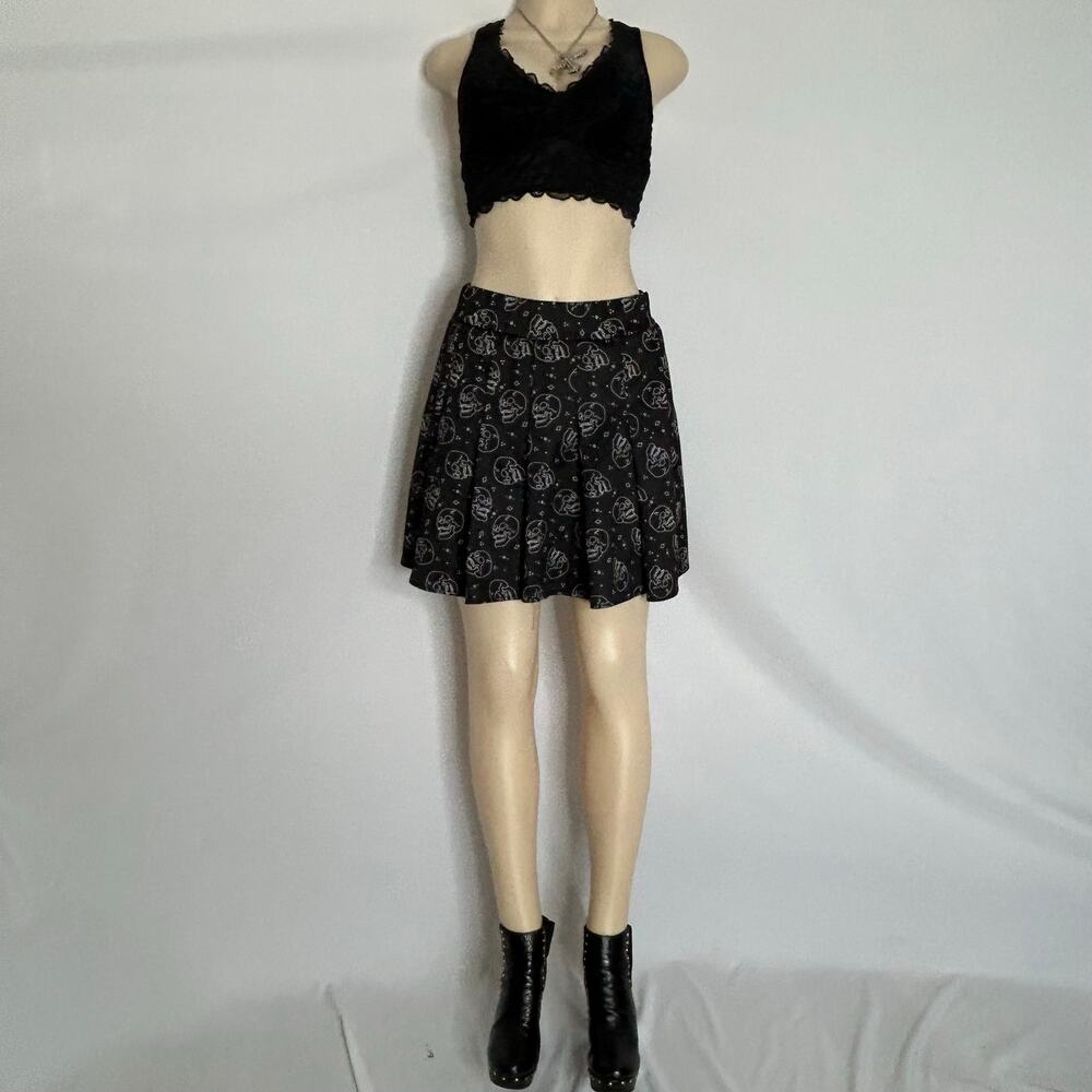 BodyRage Large Black Skull Print Pleated Skater Skirt Goth Halloween Punk